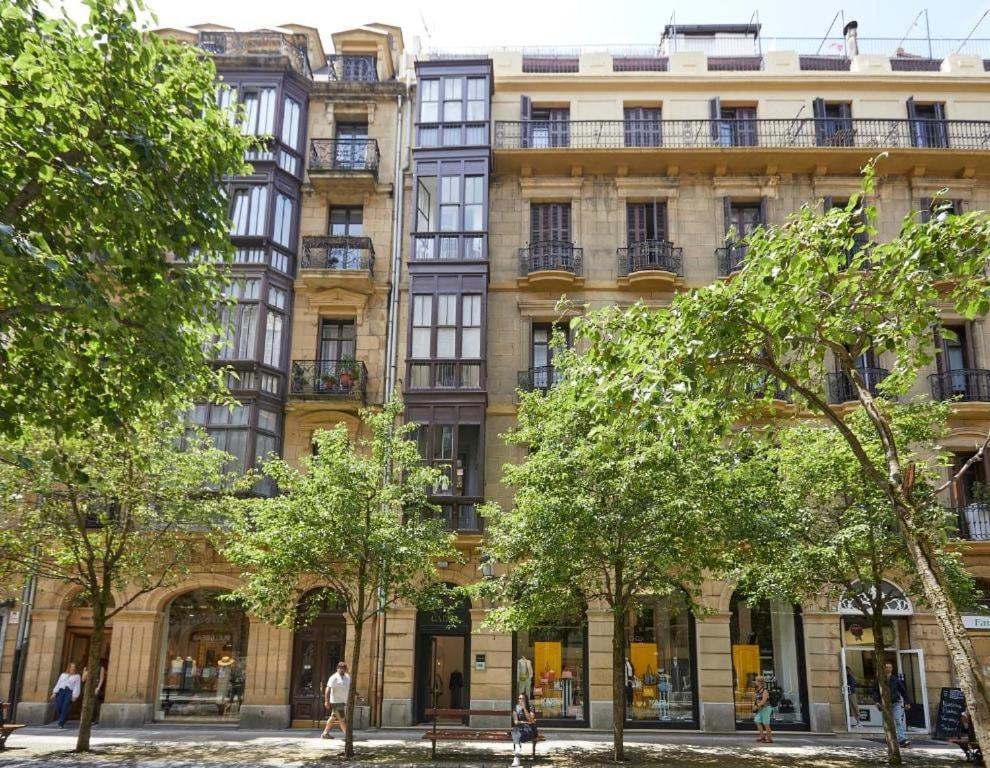 Comfortable Modern Escape 4 Bed 2 Bath * San Sebastian
